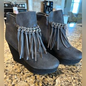 Shicca Vintage Collection Woman’s Grey Boots - Size 8